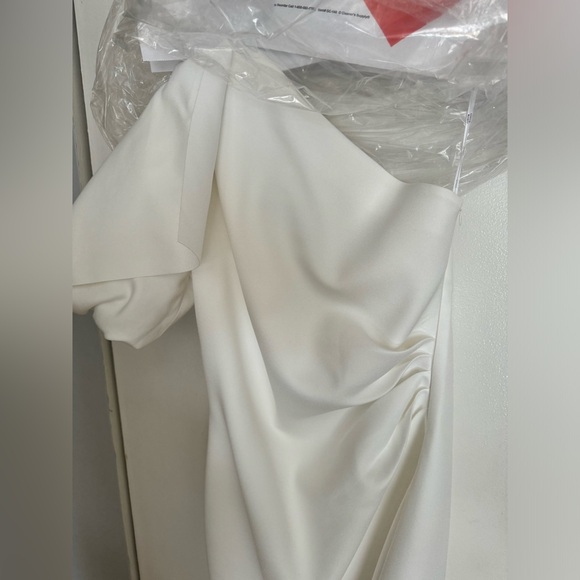 Elliatt Marseilles Dress - size medium, white/ivory - Picture 7 of 7